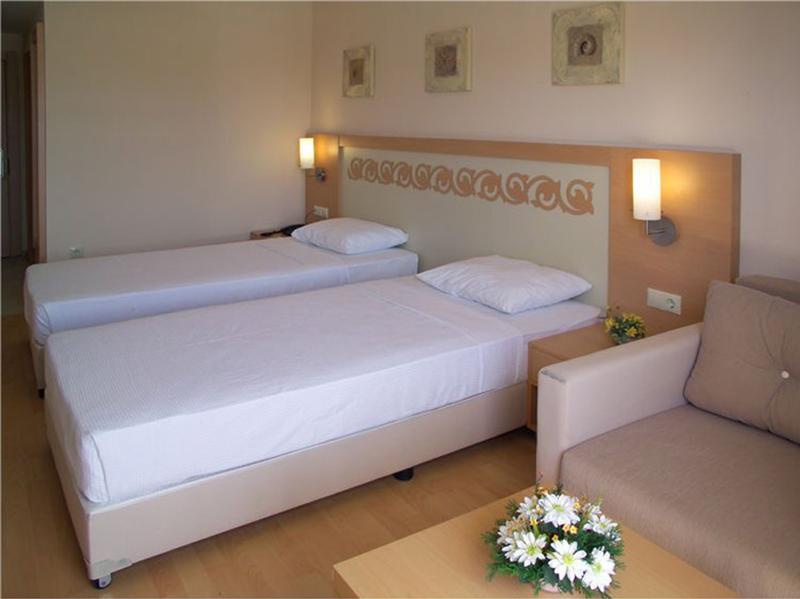 Titan Select Hotel Конаклы Экстерьер фото